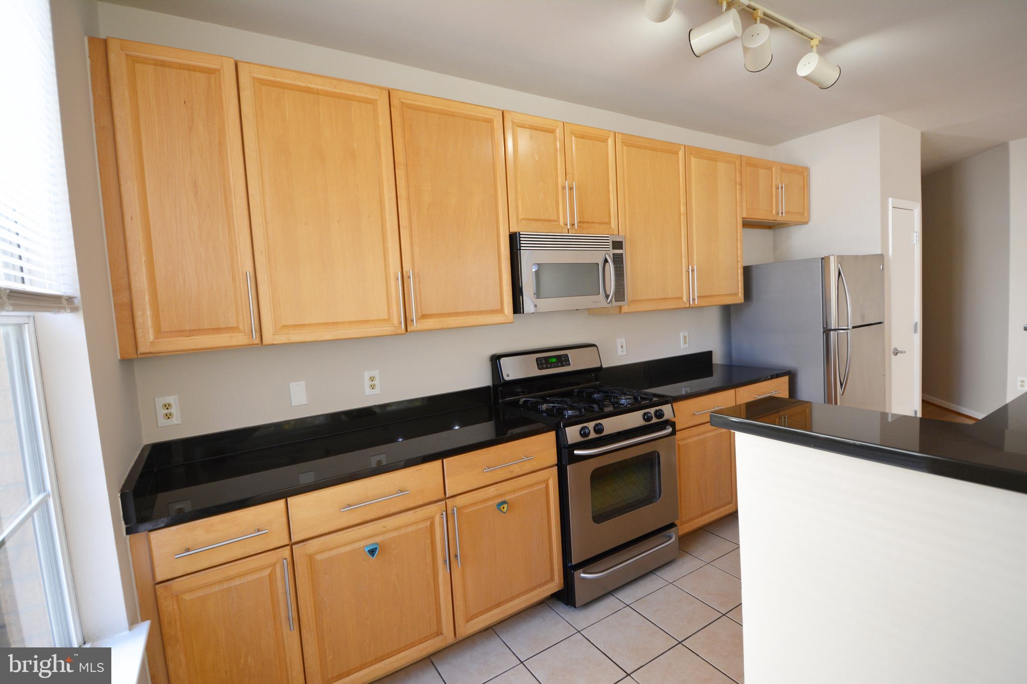 1201 EAST-WEST HIGHWAY 238