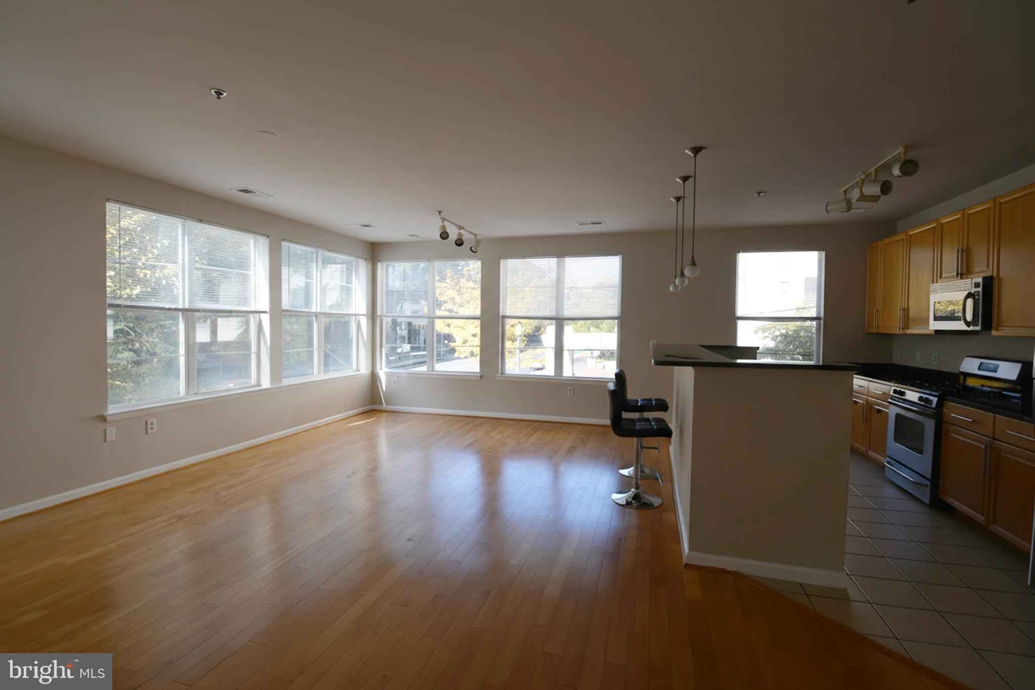 1201 EAST-WEST HIGHWAY 238