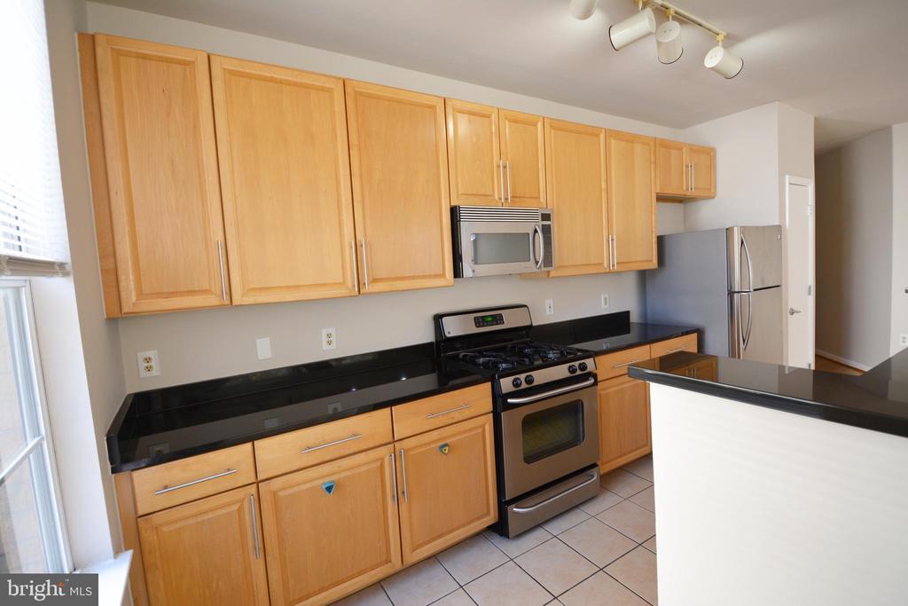 1201 EAST-WEST HIGHWAY 238