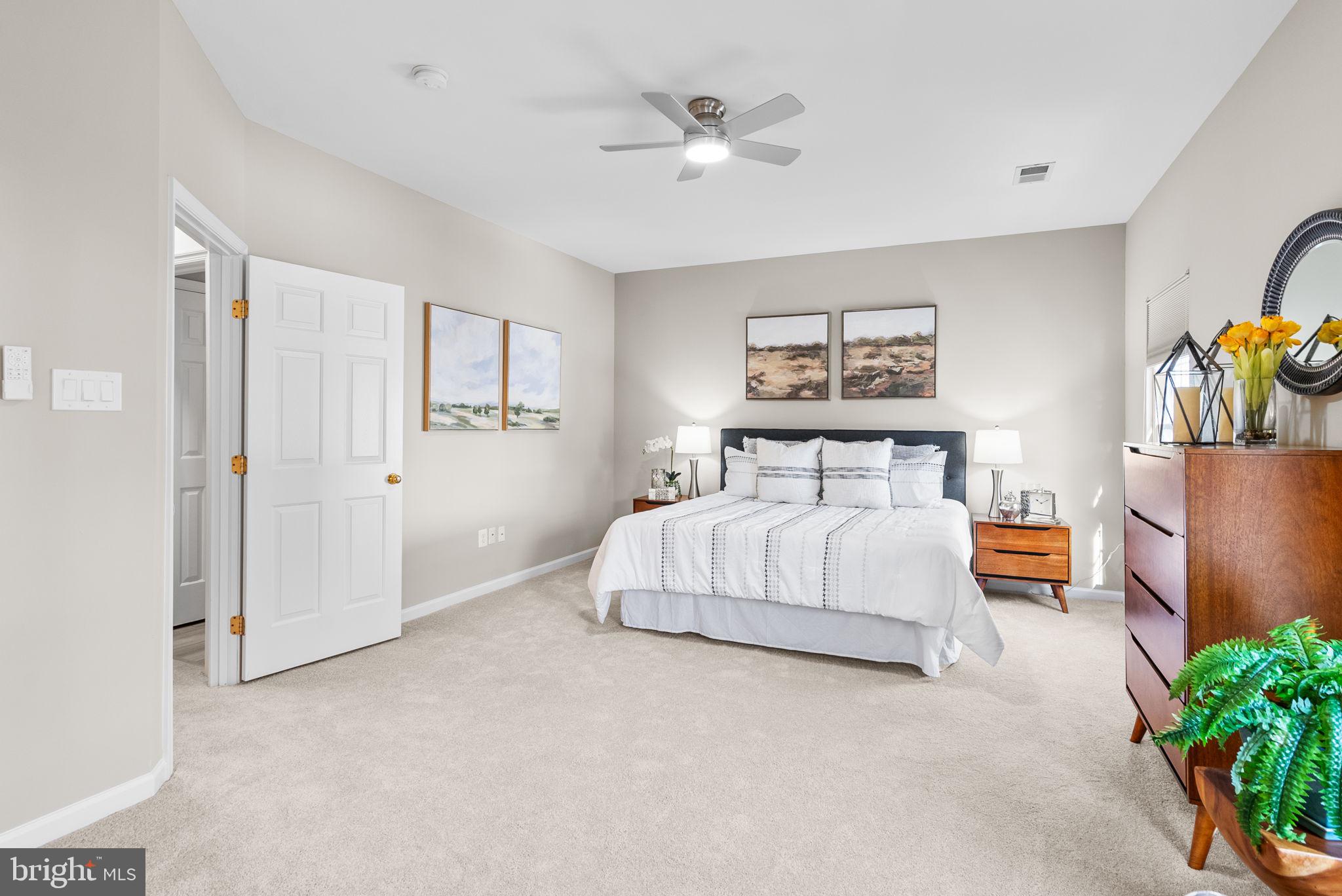 14206 KINGS CROSSING BOULEVARD