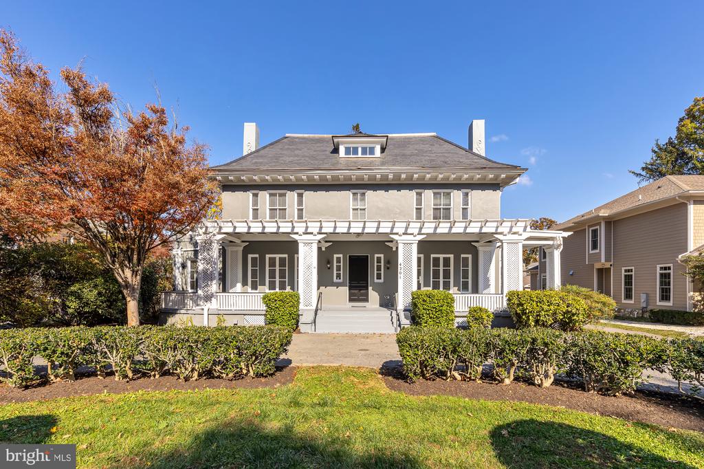 4201 BRADLEY LANE