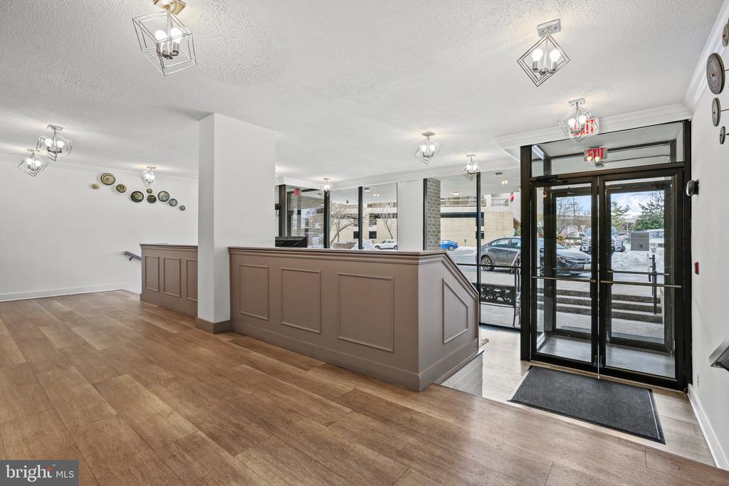 4 MONROE STREET Unit: 304