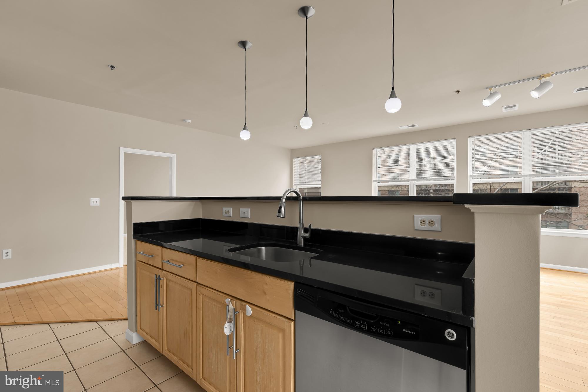 1201 E WEST HIGHWAY 238