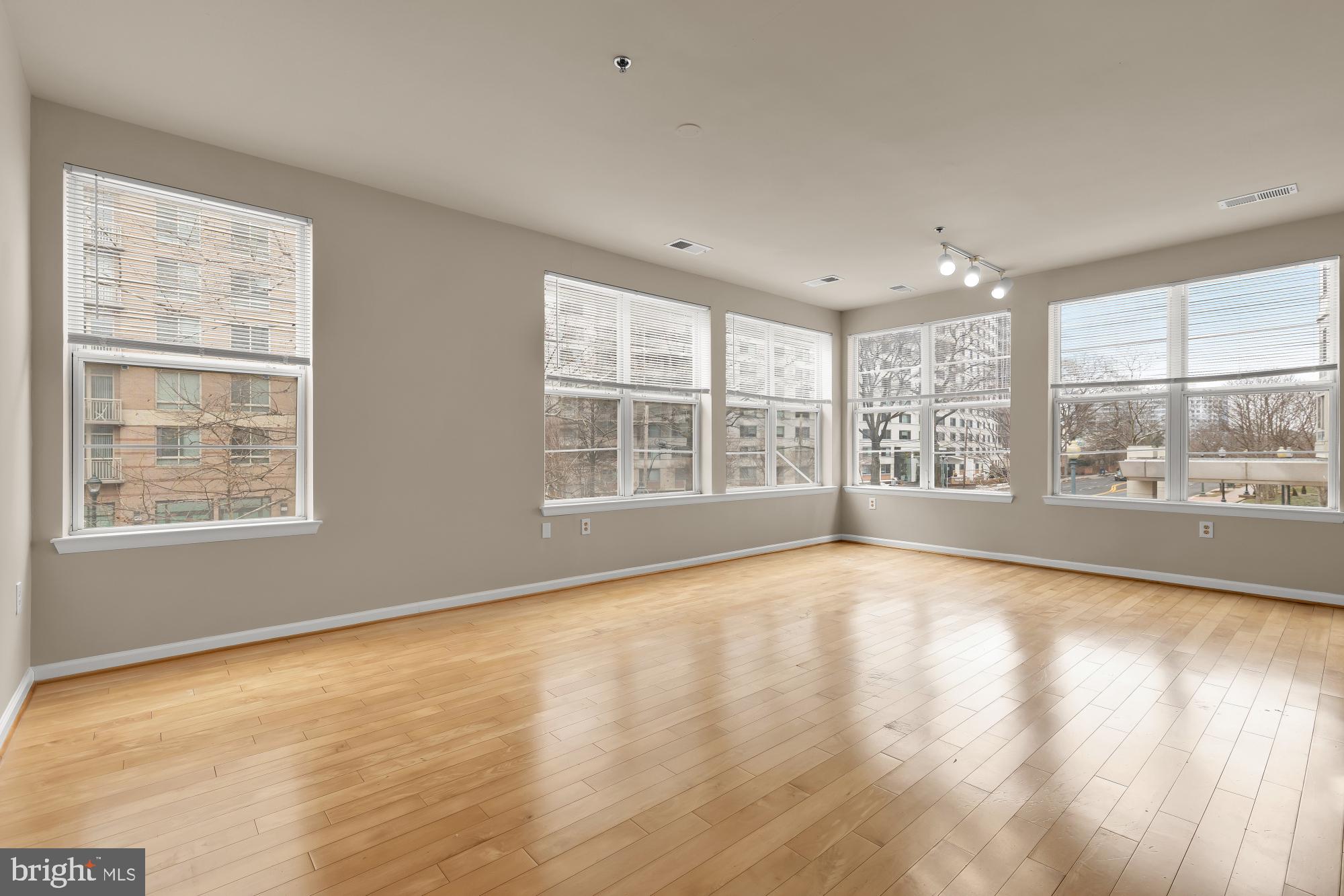 1201 E WEST HIGHWAY 238