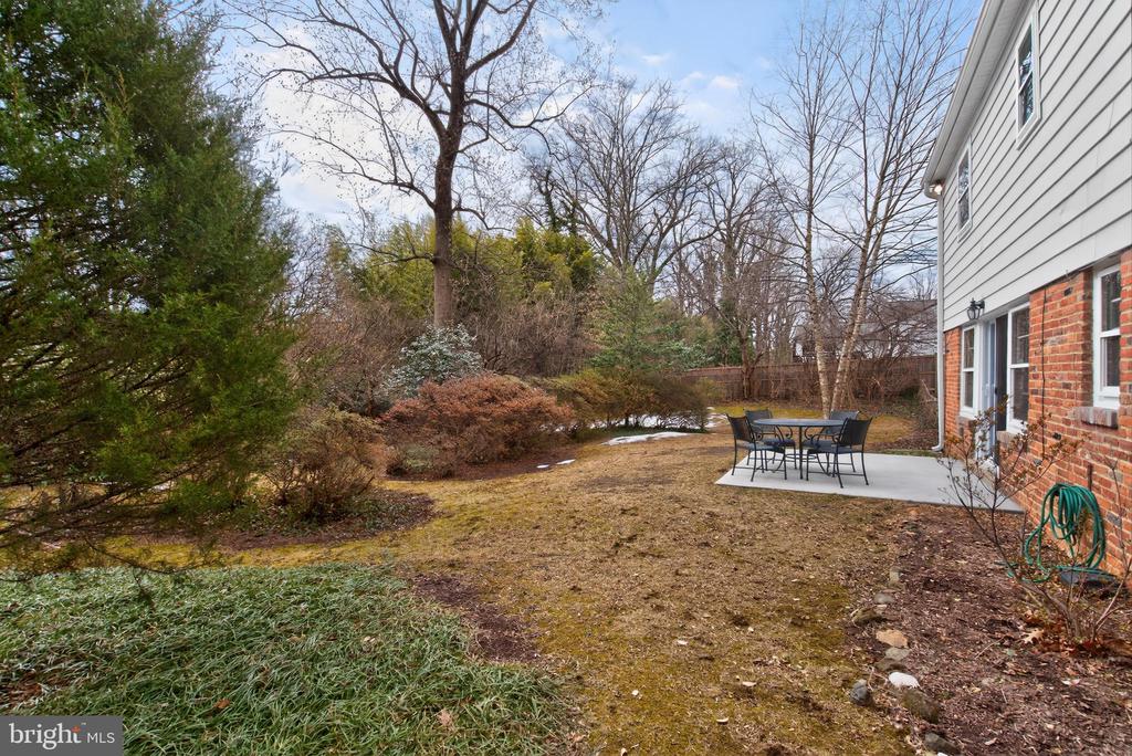 6312 ROCKHURST ROAD