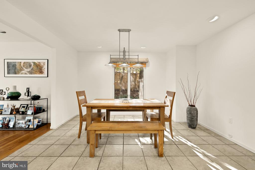 10419 CROSSING CREEK