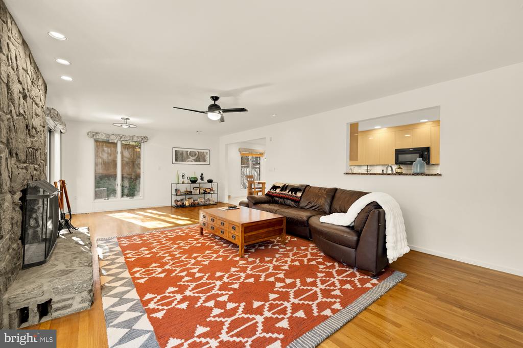 10419 CROSSING CREEK