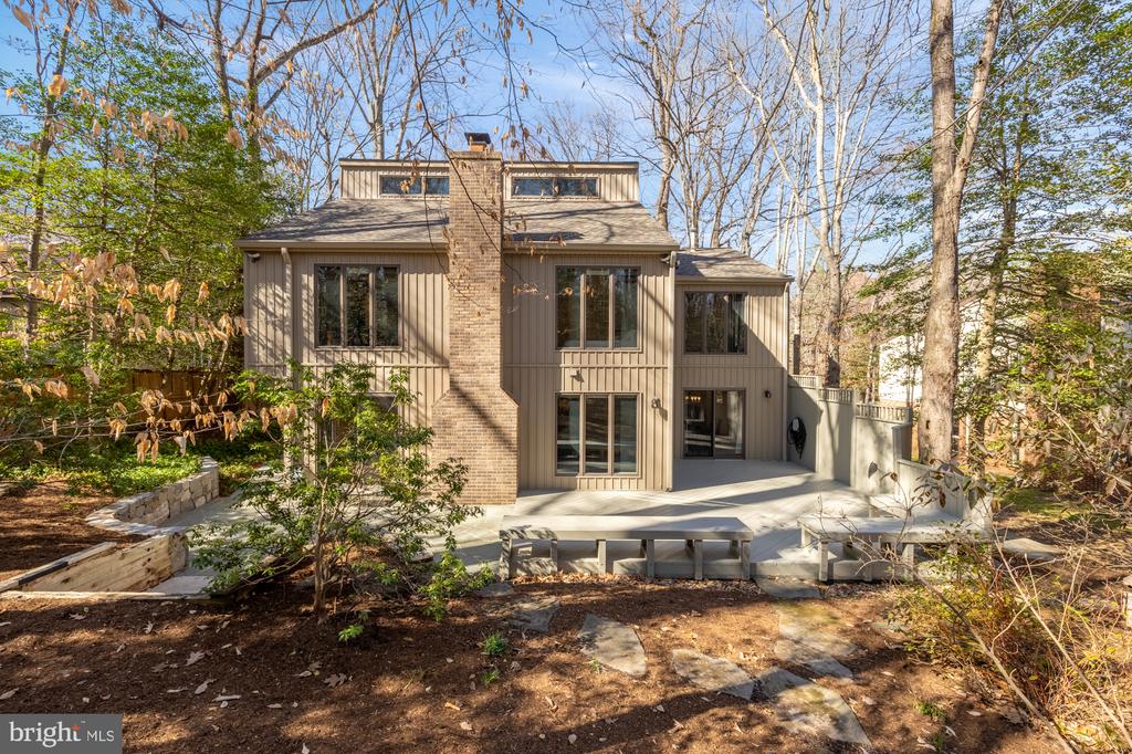 10419 CROSSING CREEK