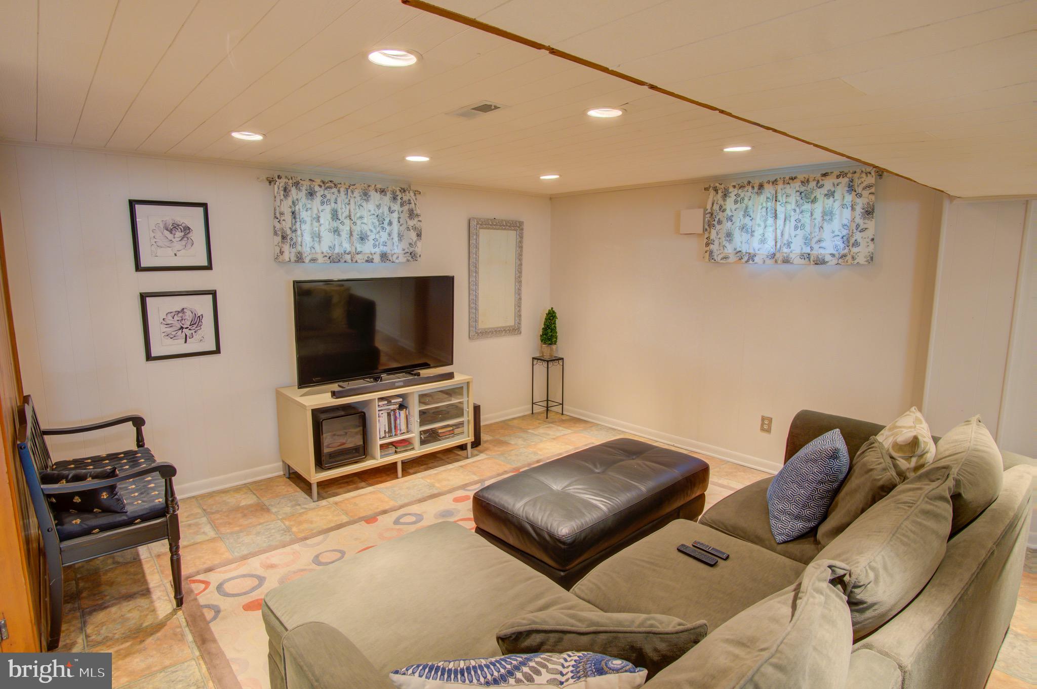 10501 GLENHAVEN DRIVE