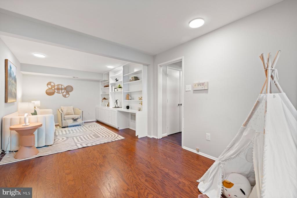 11504 BRANDY HALL LANE