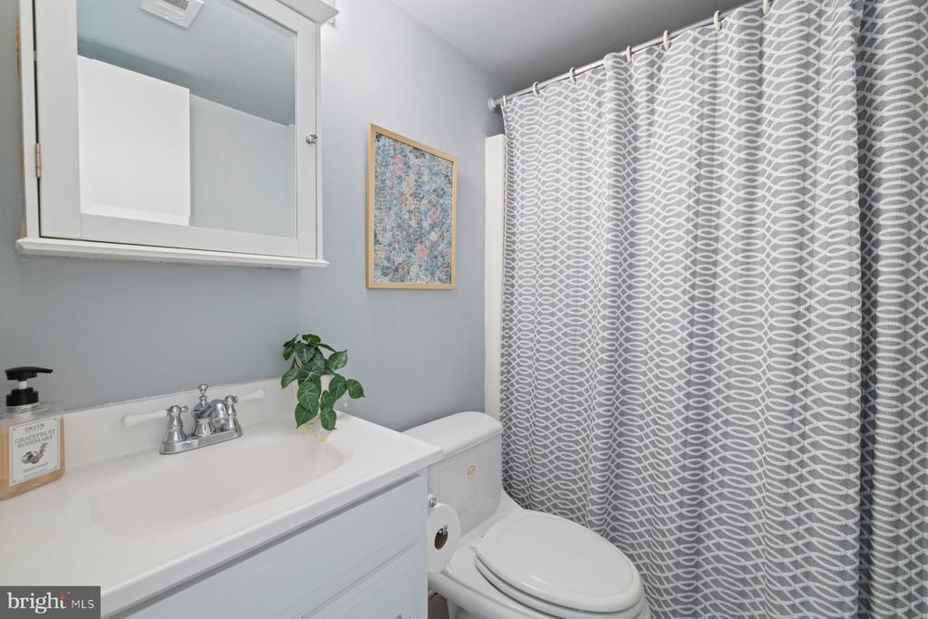 11504 BRANDY HALL LANE