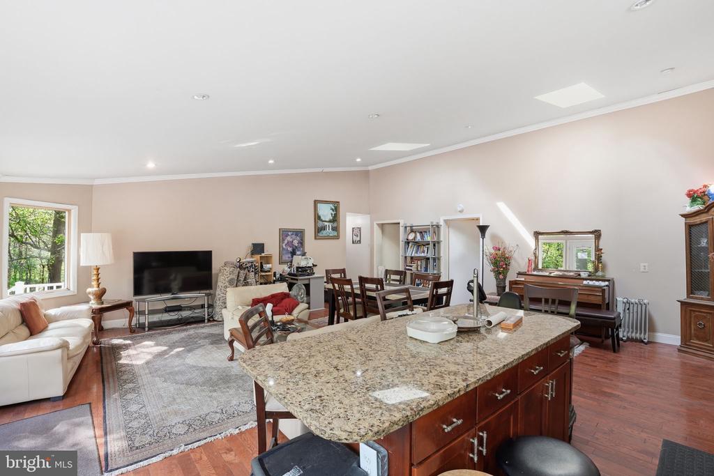 17107 OVERHILL ROAD