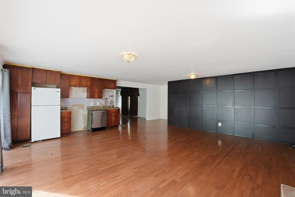 17107 OVERHILL ROAD