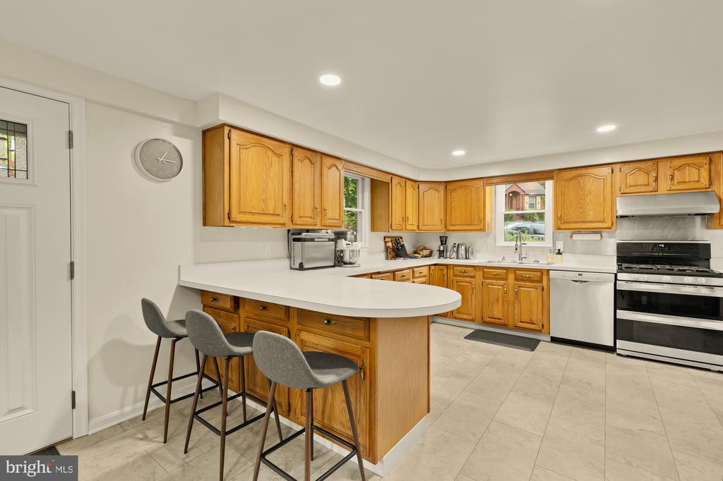 8323 HADDON DRIVE