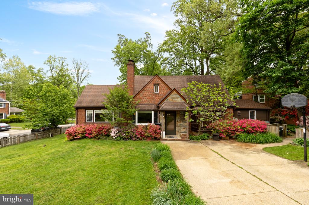 8323 HADDON DRIVE