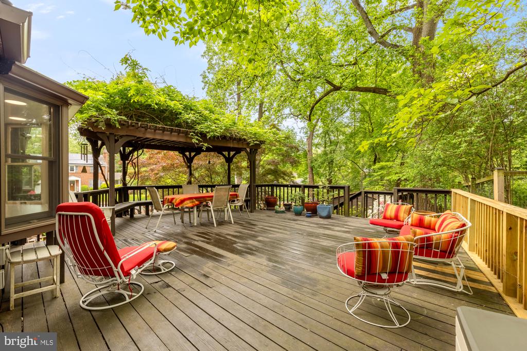 8323 HADDON DRIVE