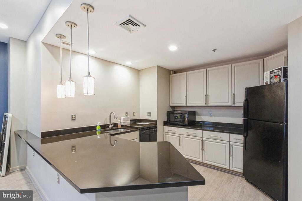 1201 E WEST HIGHWAY 238