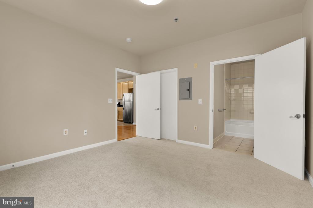 1201 E WEST HIGHWAY 238