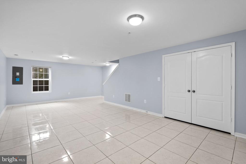 18267 HICKORY MEADOW DRIVE