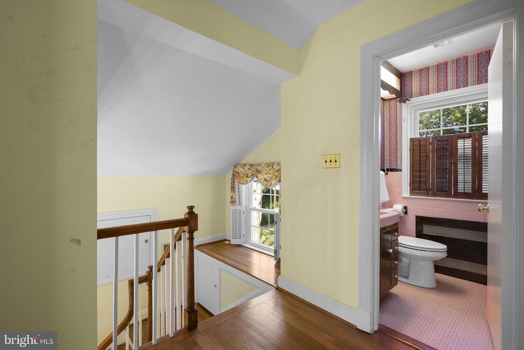 19 INDIAN SPRING DRIVE