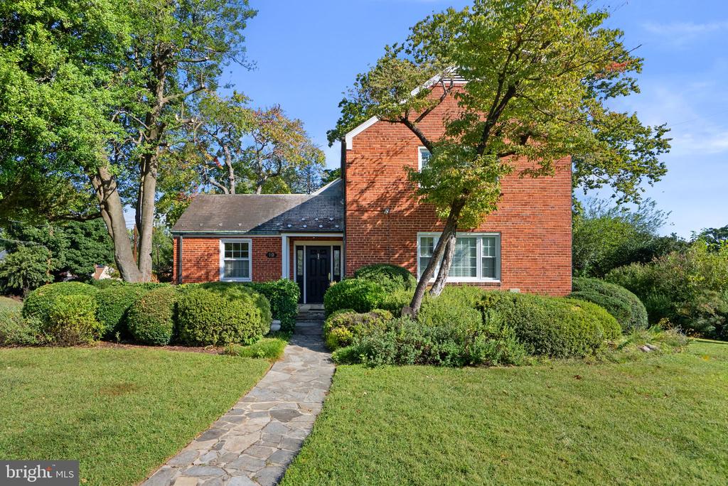 19 INDIAN SPRING DRIVE