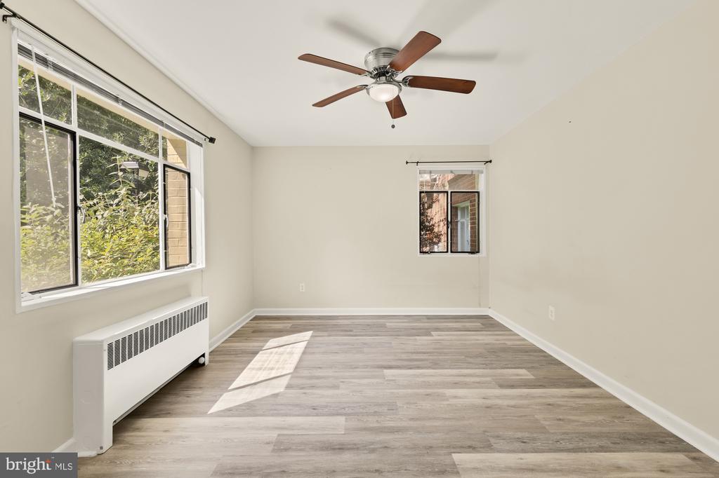 10413 MONTROSE AVENUE Unit: 101