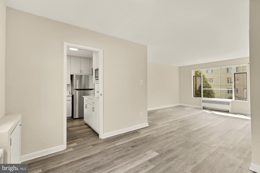 10413 MONTROSE AVENUE Unit: 101