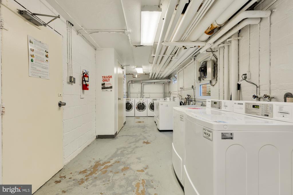 10413 MONTROSE AVENUE Unit: 101
