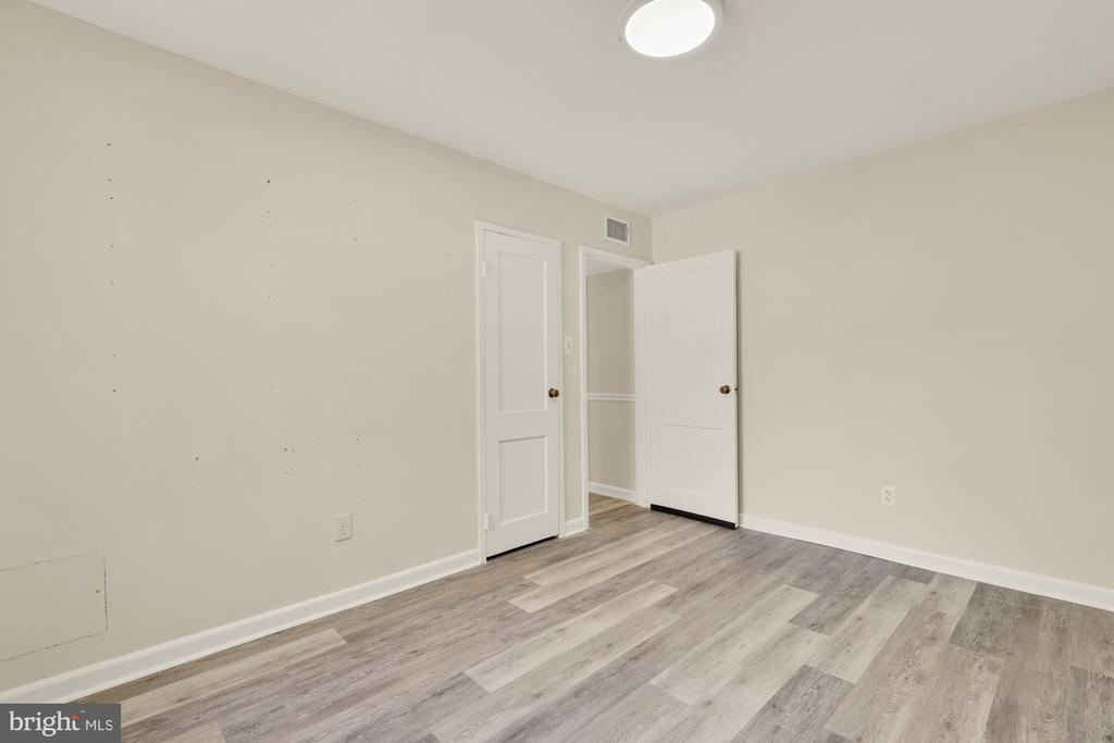 10413 MONTROSE AVENUE Unit: 101