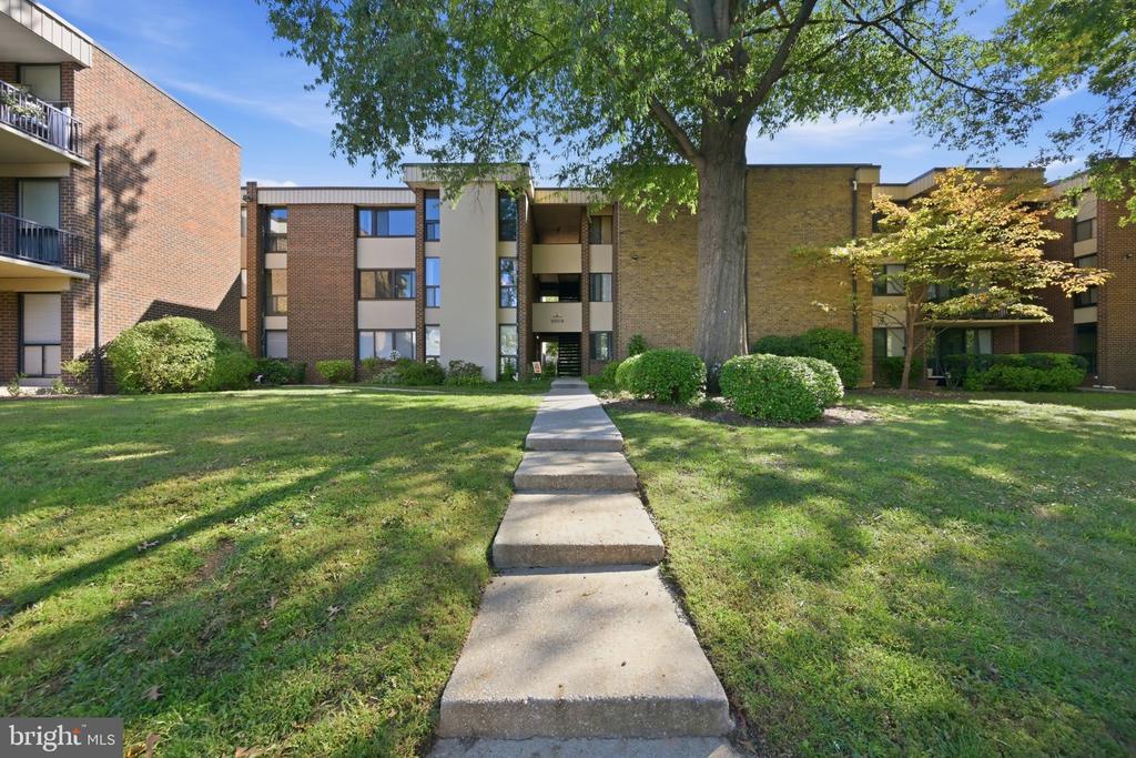 9909 BLUNDON DRIVE Unit: 4-301