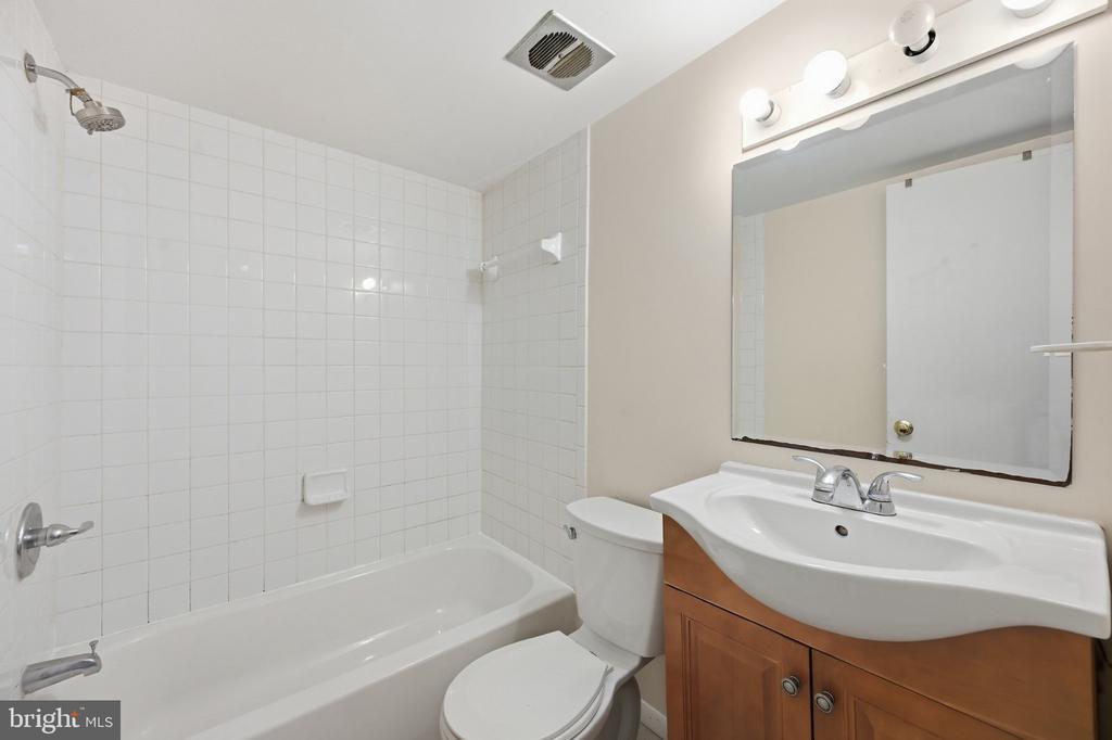 9909 BLUNDON DRIVE Unit: 4-301