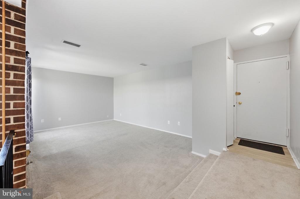 9909 BLUNDON DRIVE Unit: 4-301