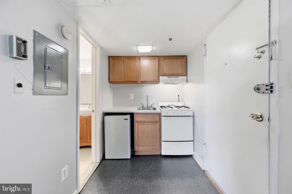 9909 BLUNDON DRIVE Unit: 4-301
