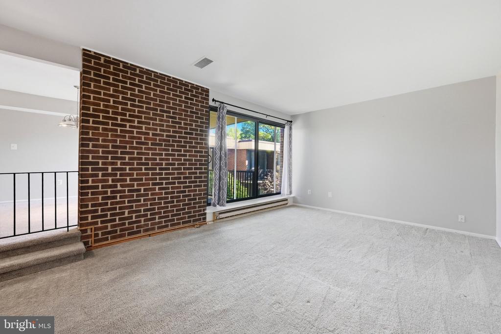 9909 BLUNDON DRIVE Unit: 4-301