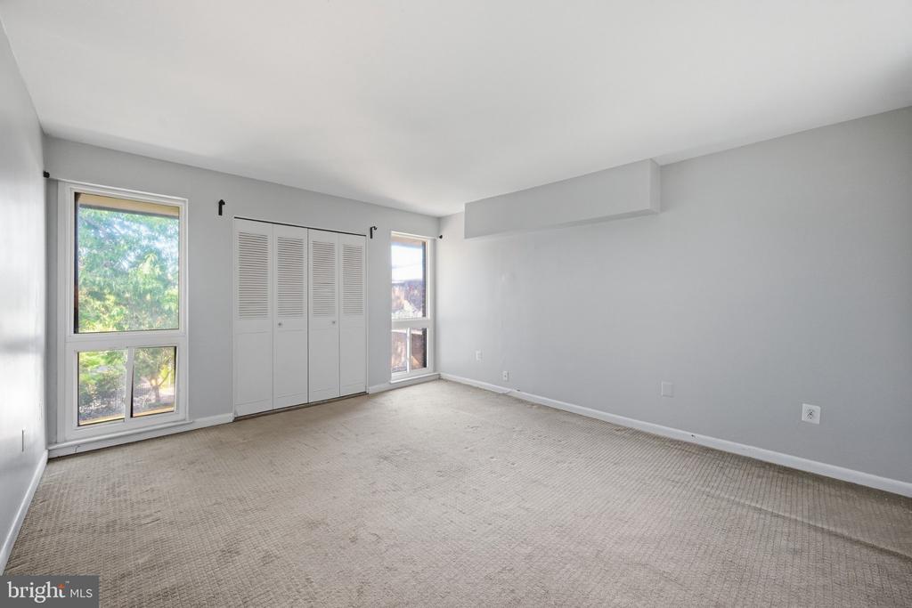 9909 BLUNDON DRIVE Unit: 4-301