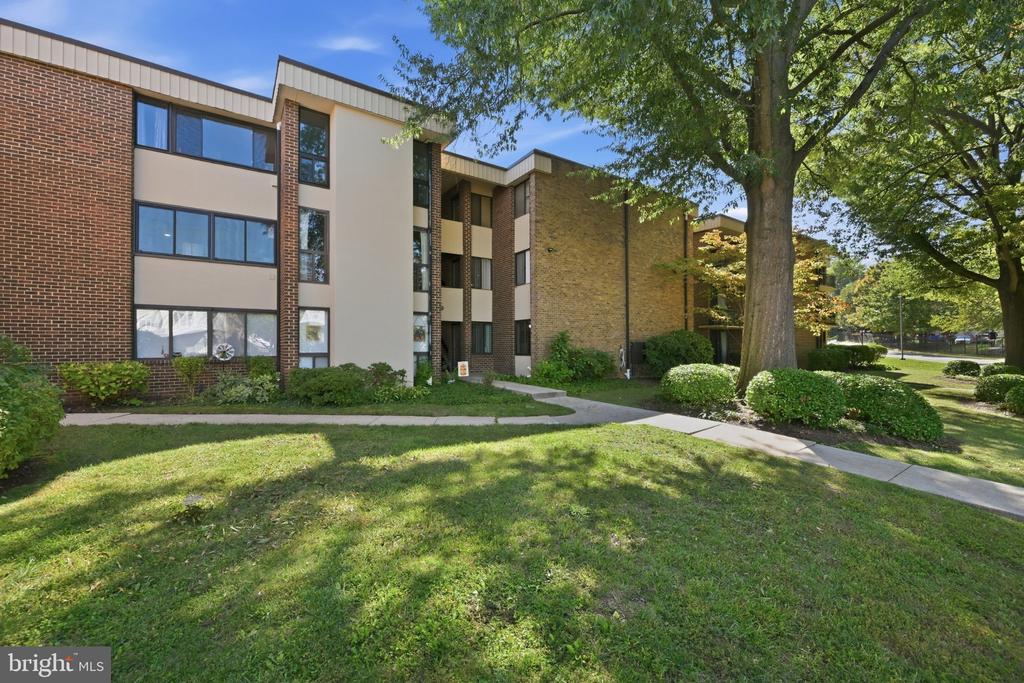 9909 BLUNDON DRIVE Unit: 4-301