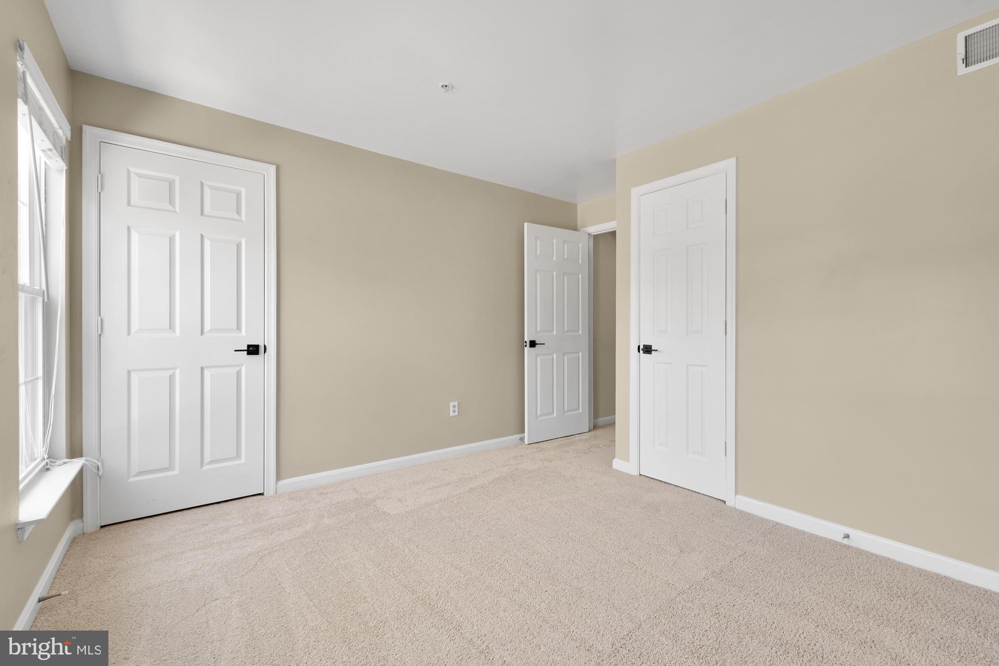 1523 Post Oak Dr #32