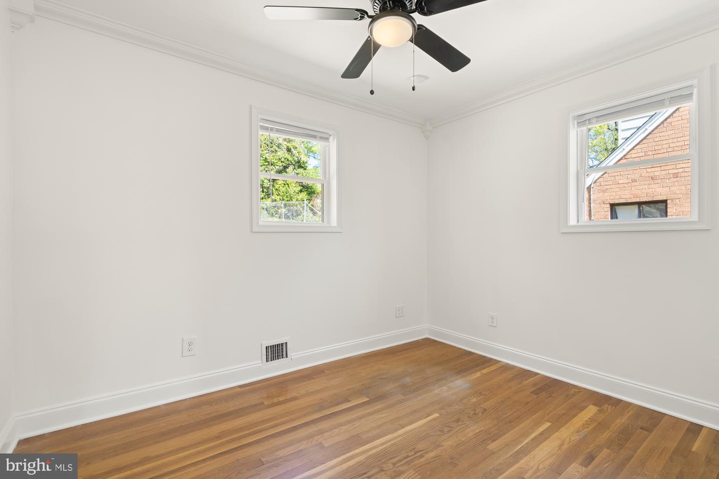 2414 59th Pl