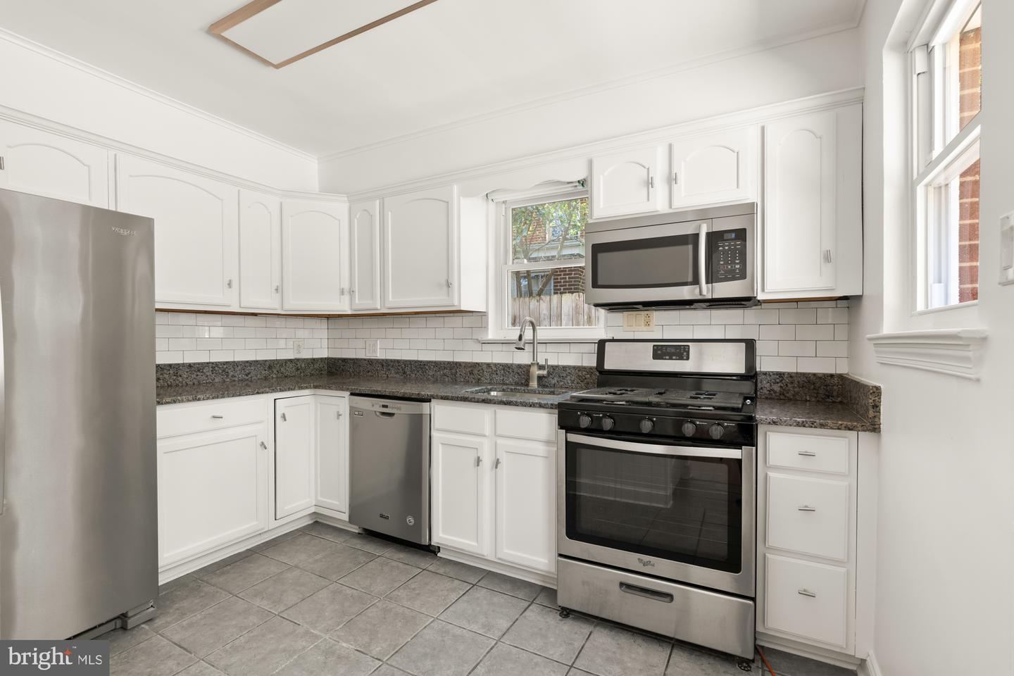 2414 59th Pl