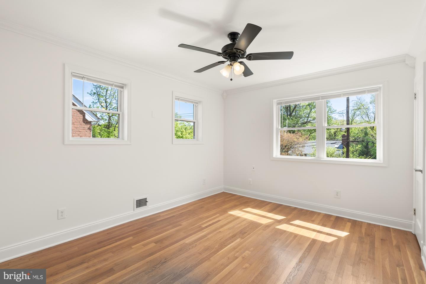 2414 59th Pl