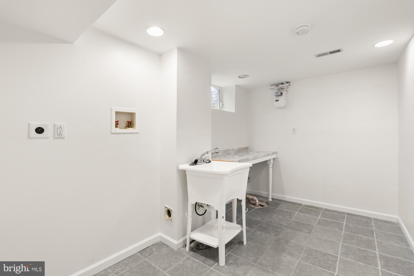 2414 59th Pl