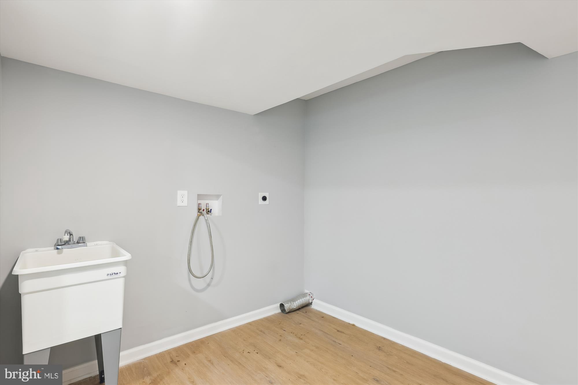 16401 CAMBRIDGE COURT