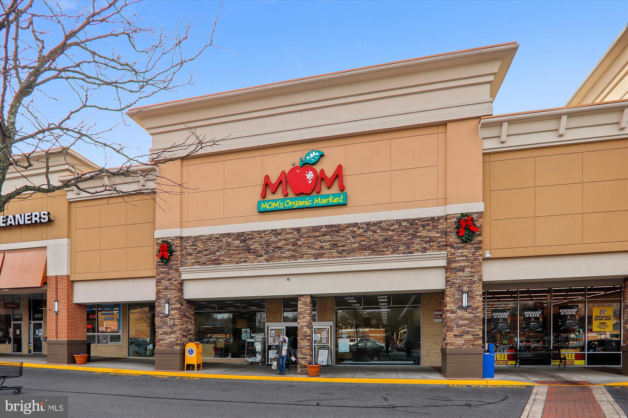 16401 CAMBRIDGE COURT