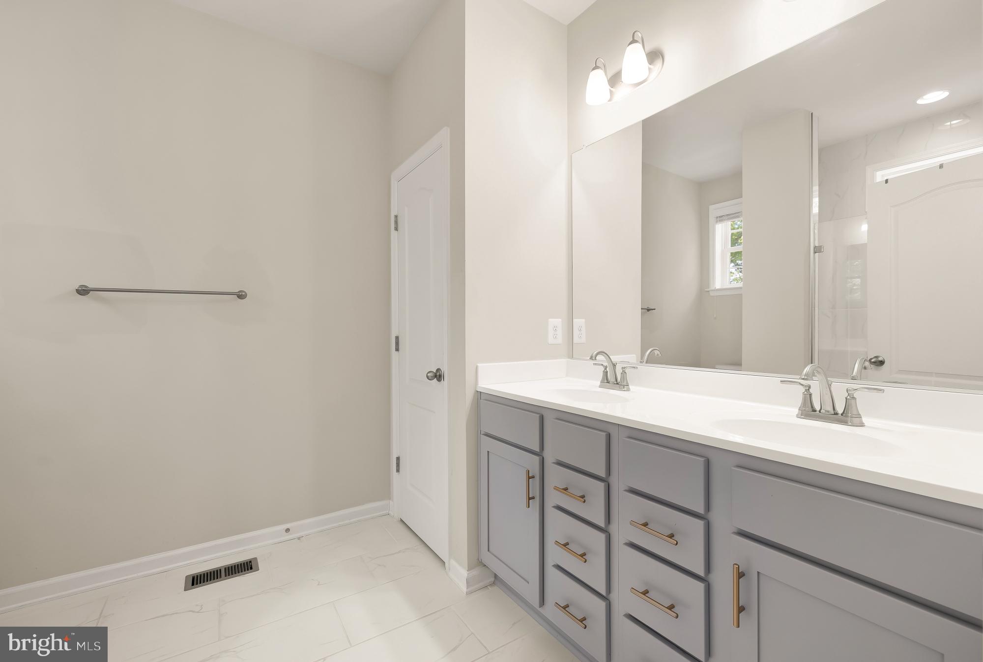 2616 Lewis And Clark Ave