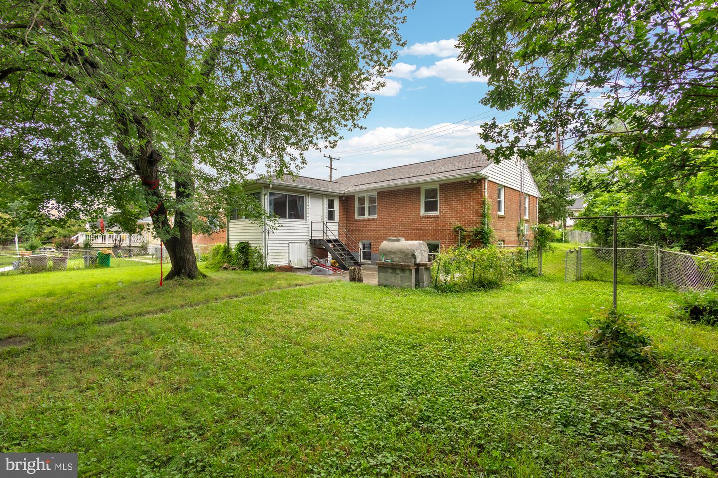 6309 BALFOUR DR