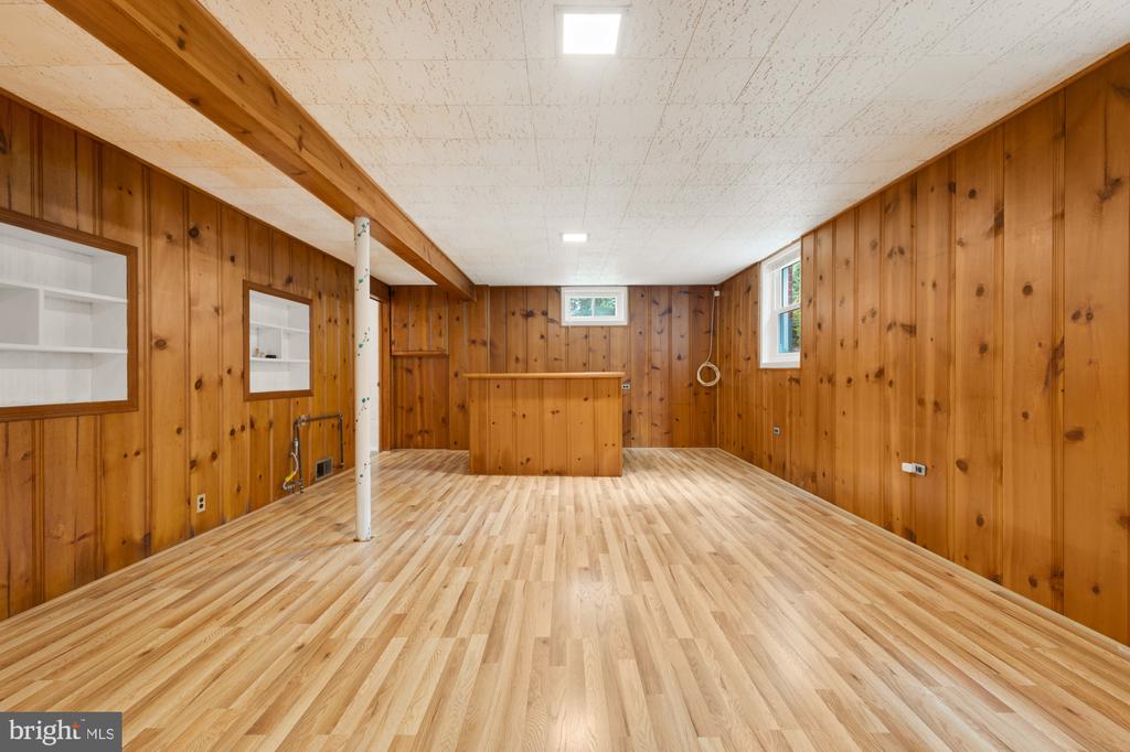 6309 BALFOUR DR