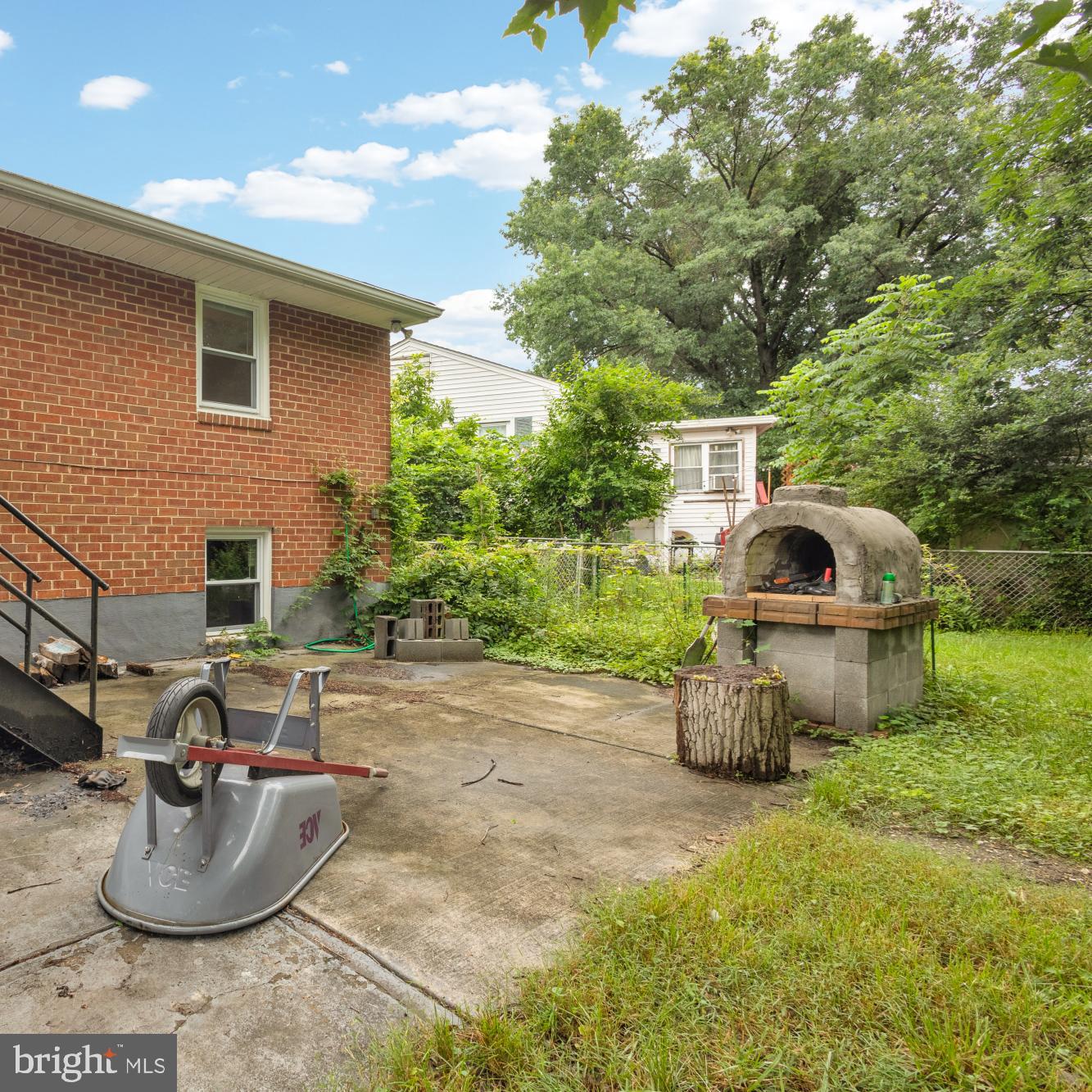 6309 BALFOUR DR