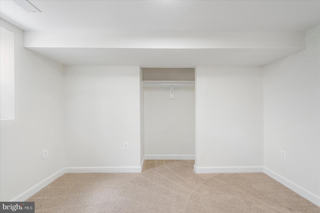 2208 CHAPMAN ROAD