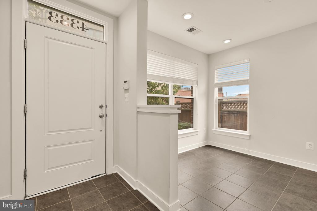 4333 KENNEDY STREET