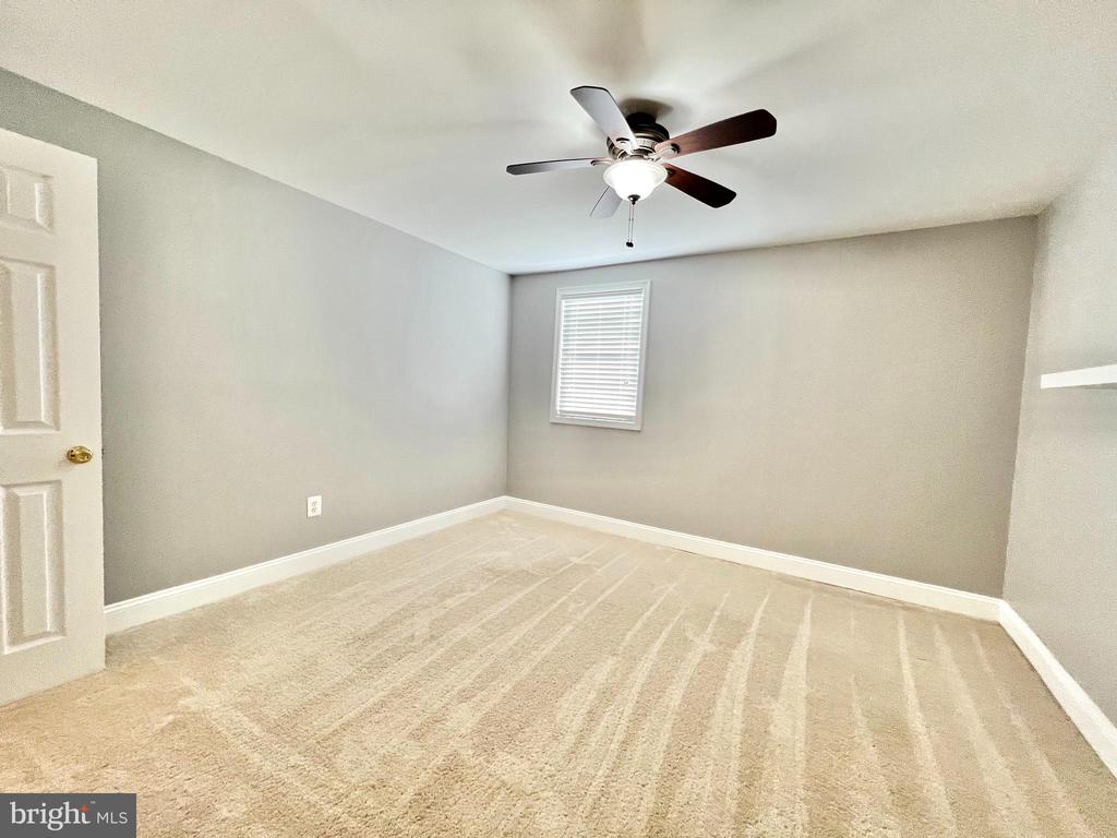 6833 STANDISH DRIVE